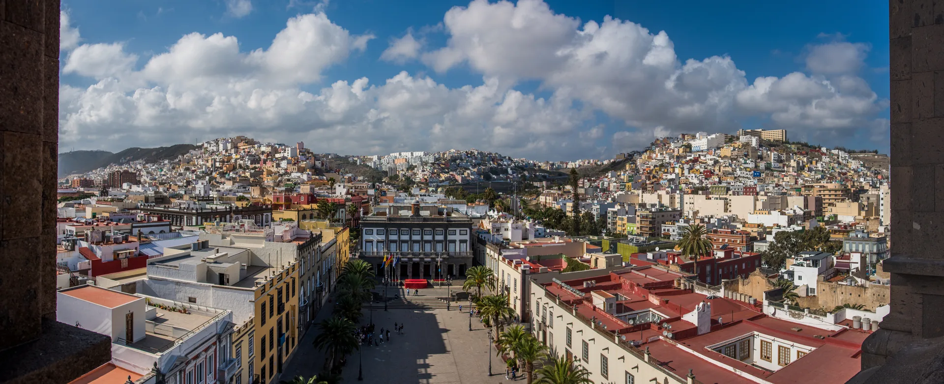 Panorama de Vegueta visto da torre da igreja de Santa Ana, em Las Palmas de Gran Canaria.