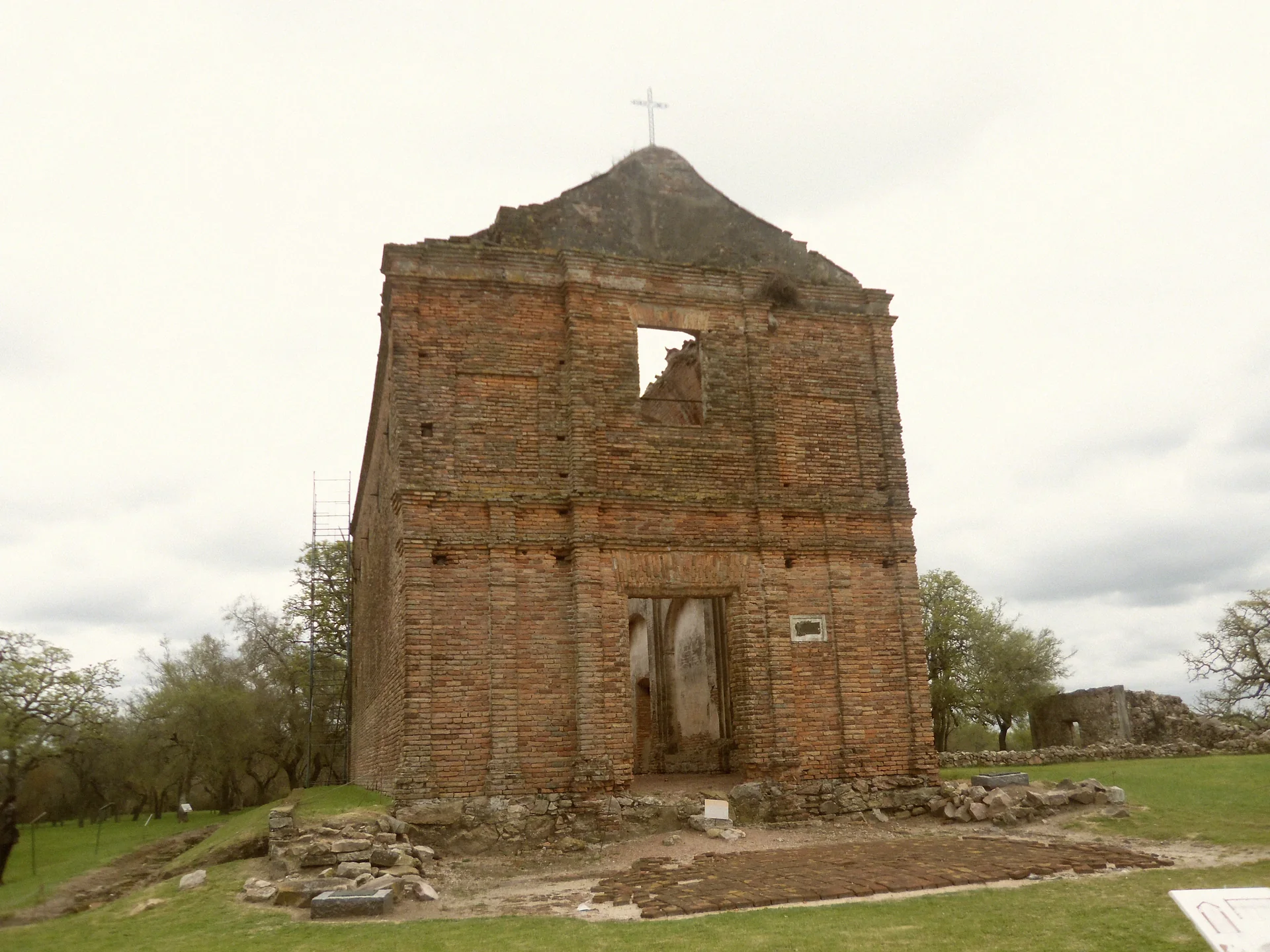 Estrutura histórica da Calera de las Huérfanas, em área rural próxima de Carmelo, no departamento de Colonia.